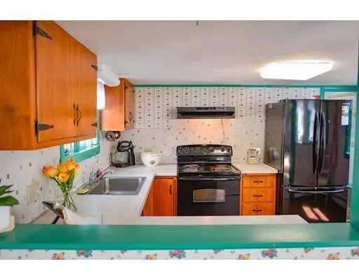 Townsend, MA 01474,38 W Elm St