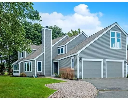 11 Orchard Cir, Marblehead, MA 01945