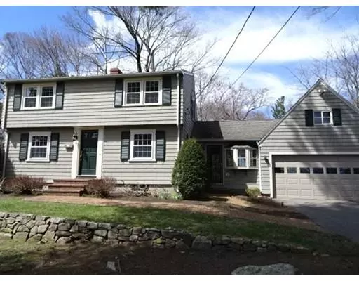 Lynnfield, MA 01940,10 Highland Ave