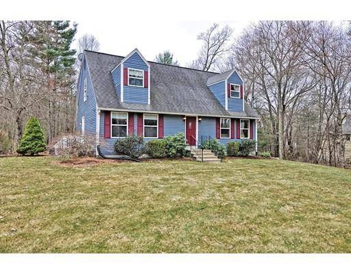 61 East St, Uxbridge, MA 01569