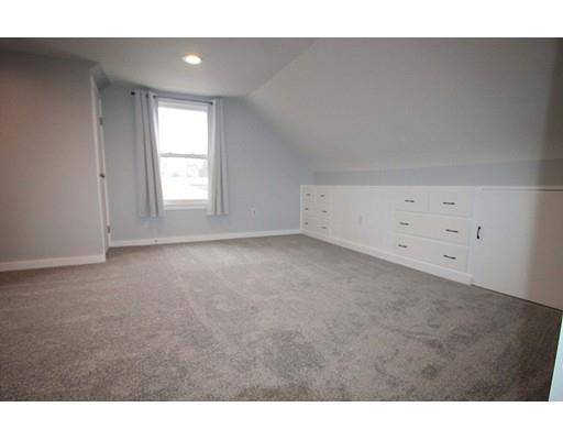 Chicopee, MA 01020,34 Reedstone