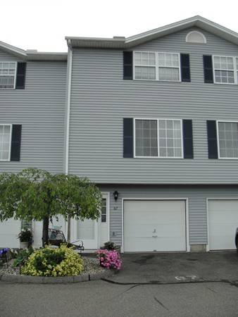 67 Waters Edge #67, Ludlow, MA 01056