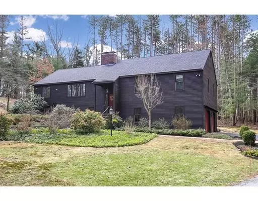 55 Topsfield Rd, Boxford, MA 01921