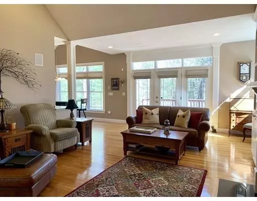 Lancaster, MA 01523,42 Shannon Way