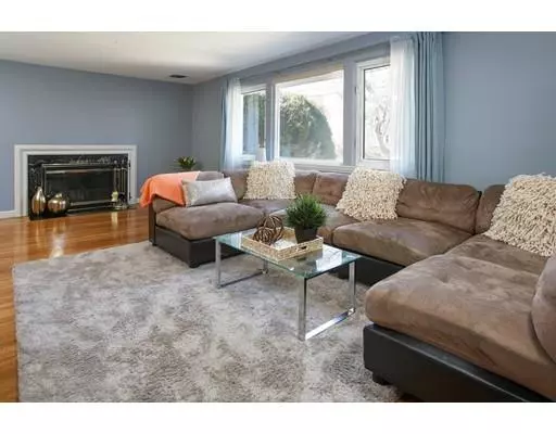 Newton, MA 02459,66 Greenwood Street
