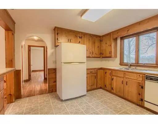 Lancaster, MA 01523,81 Sylvan Rd