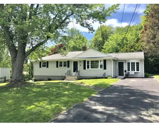 9 Dawson Circle, Shrewsbury, MA 01545