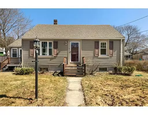 4 Veterans Ln, Stoneham, MA 02180