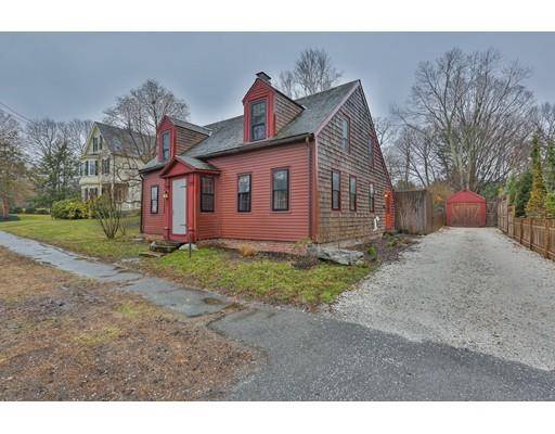 8 Parker St, Newbury, MA 01951