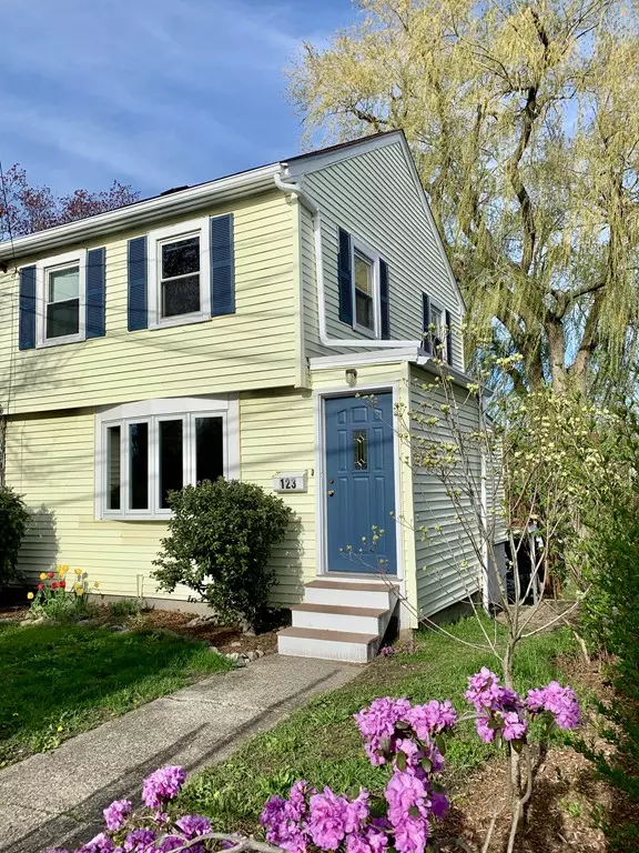 123 Sunnyside Ave #123, Arlington, MA 02474
