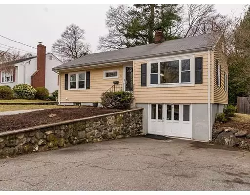 76 Robin Hood Rd, Stoneham, MA 02180