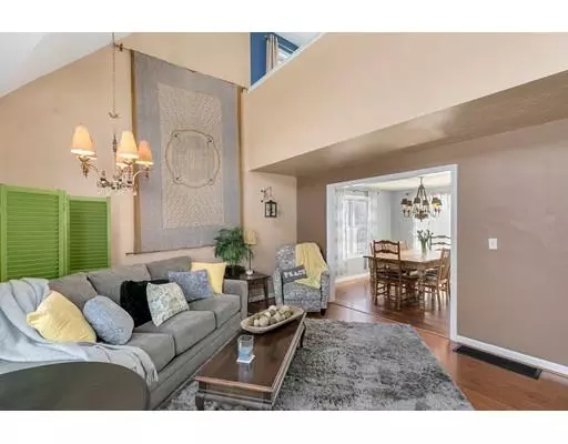 Swansea, MA 02777,38 Eliza Ct