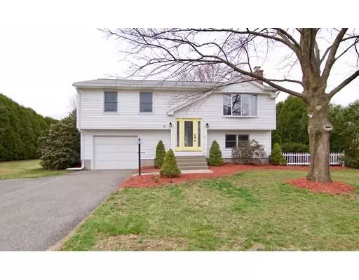 13 Nicole Ter, Agawam, MA 01030