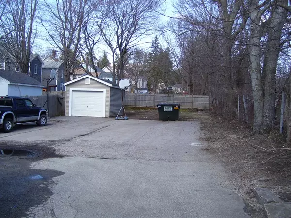 Northbridge, MA 01588,168-178 Main St