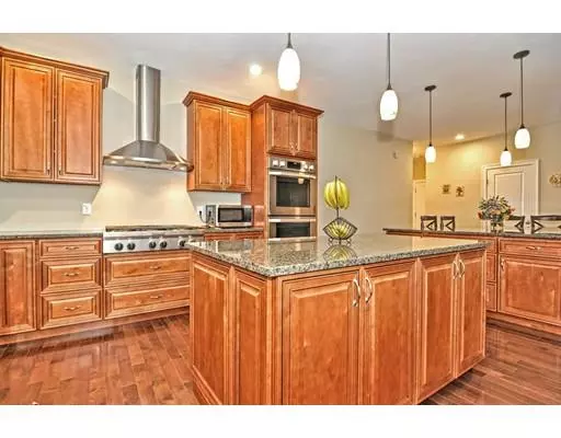 Uxbridge, MA 01569,72 Rifleman Way