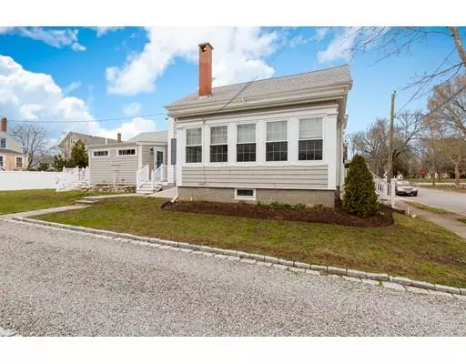 Fairhaven, MA 02719,8 Walnut St