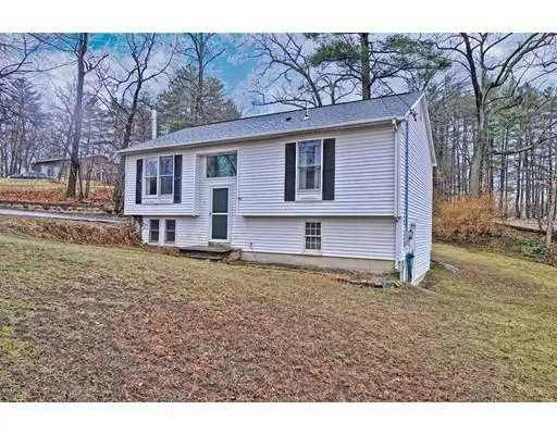 9 Woodbine Path, Dracut, MA 01826