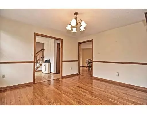 Milford, MA 01757,61 Sunset Dr