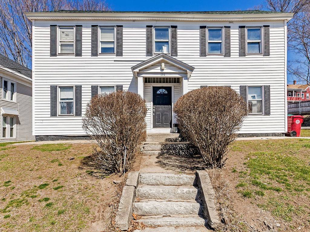156 6th St, Lowell, MA 01850