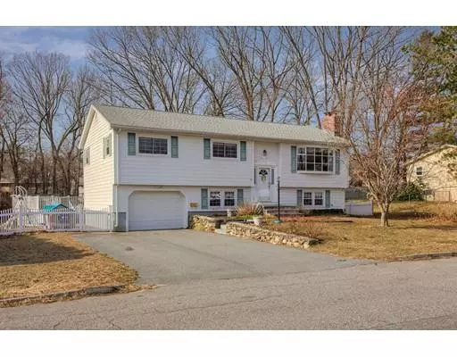 70 Lorenzo Circle, Methuen, MA 01844