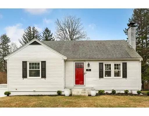 1035 S Franklin St, Holbrook, MA 02343