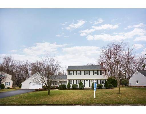 272 Captain Rd, Longmeadow, MA 01106