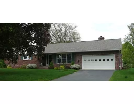 53 George St, Holyoke, MA 01040