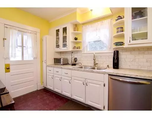Westfield, MA 01085,304 E Mountain Rd