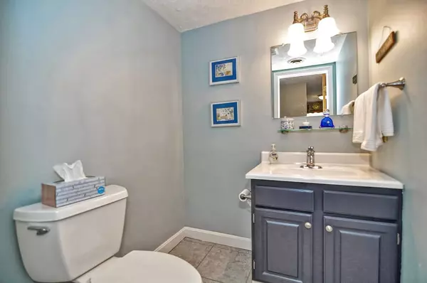 Milford, MA 01757,12 Country Club Lane #C