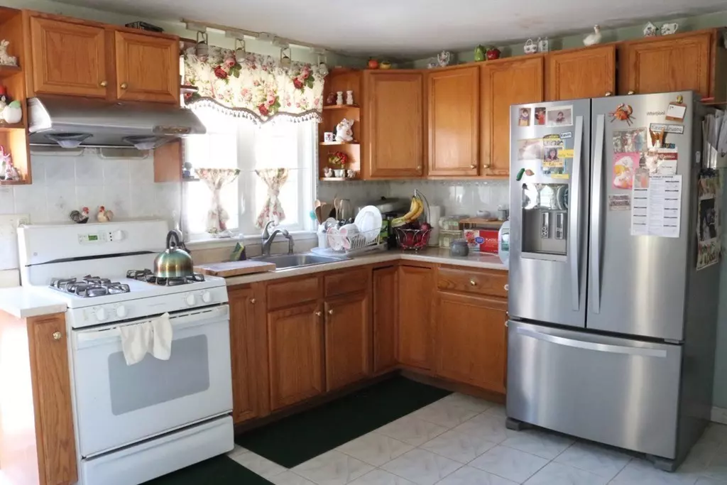 Milford, MA 01757,12 Union St #A