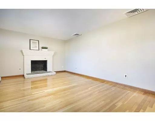 Saugus, MA 01906,15 3rd Street