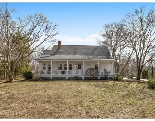 417 Sowams Rd, Barrington, RI 02806