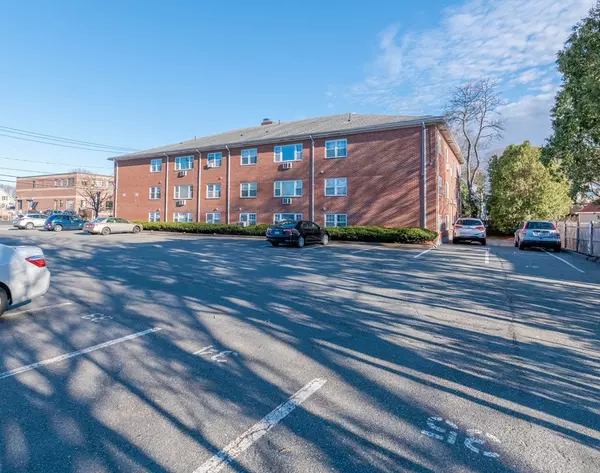 924 Main St #15, Woburn, MA 01801