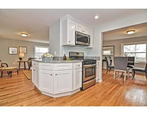 Yarmouth, MA 02675,309 Route 6a