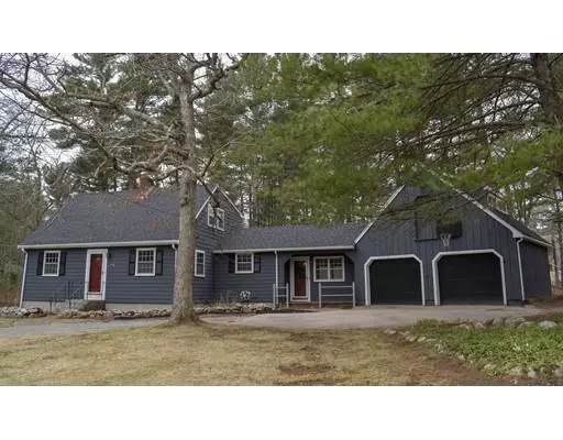 43 Bradford Rd, Hanover, MA 02339