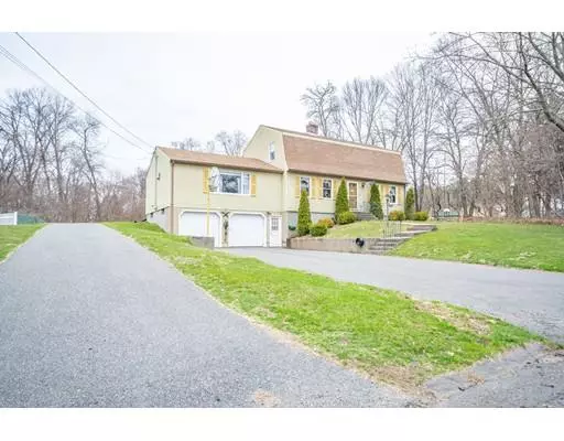 24 Autumn Rd, West Springfield, MA 01089