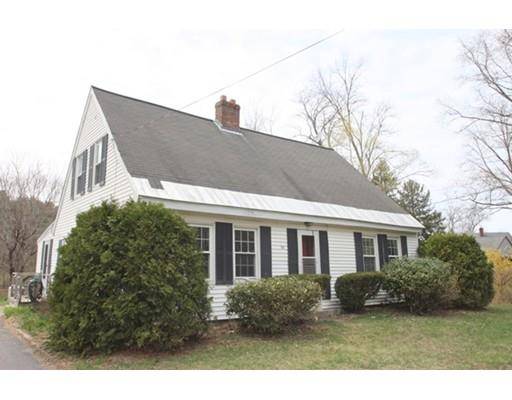 54 Prospect Rd, Plympton, MA 02367