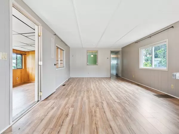 Plainville, MA 02762,26 Garden Lane