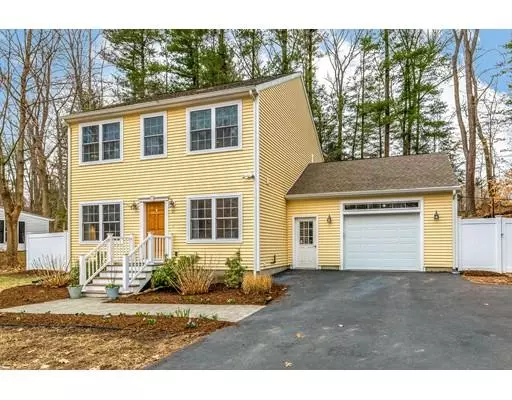 22 Lake Drive, Hamilton, MA 01982