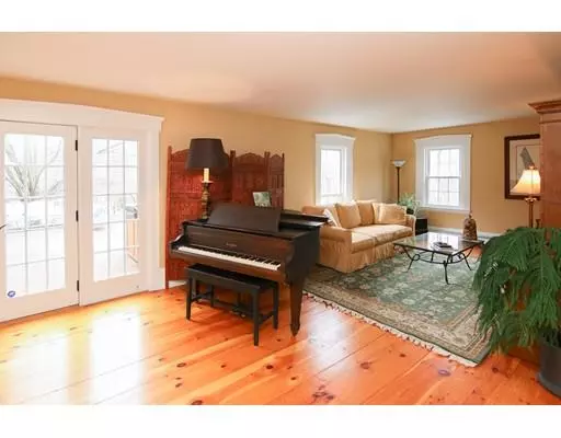 Sherborn, MA 01770,15 N. Main Street