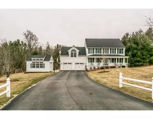 80 Diamond St, Tyngsborough, MA 01879