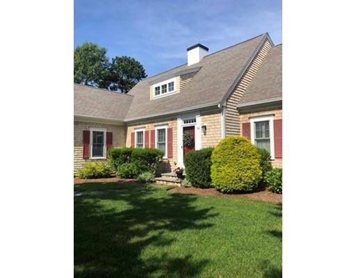 50 Osprey Dr, Barnstable, MA 02635