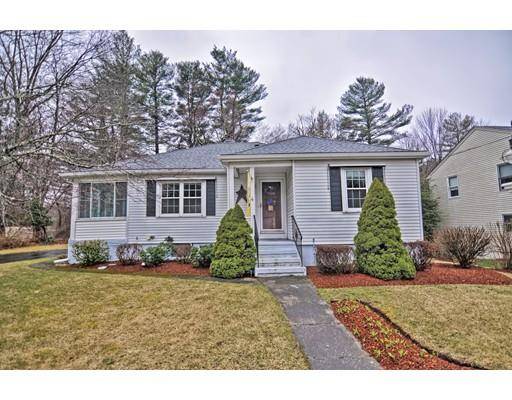 4 Dana Park, Hopedale, MA 01747