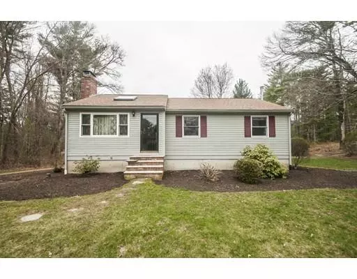 50 Hawthorne Street, Hanson, MA 02341