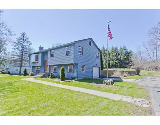 250 S West St, Agawam, MA 01030