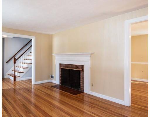 Andover, MA 01810,3 Henderson Avenue