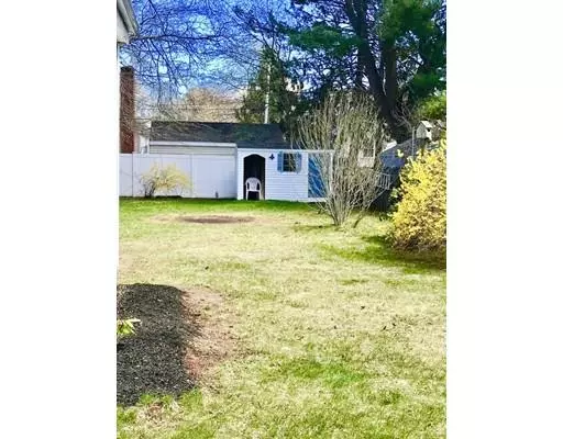 Rockland, MA 02370,29 Pierce Rd