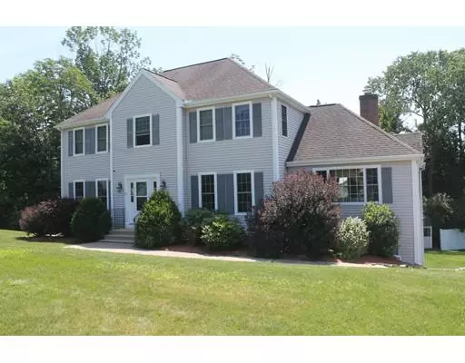 11 Amherst Rd, Shrewsbury, MA 01545