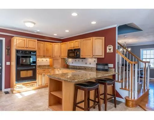 Oxford, MA 01537,29 Ennis Rd