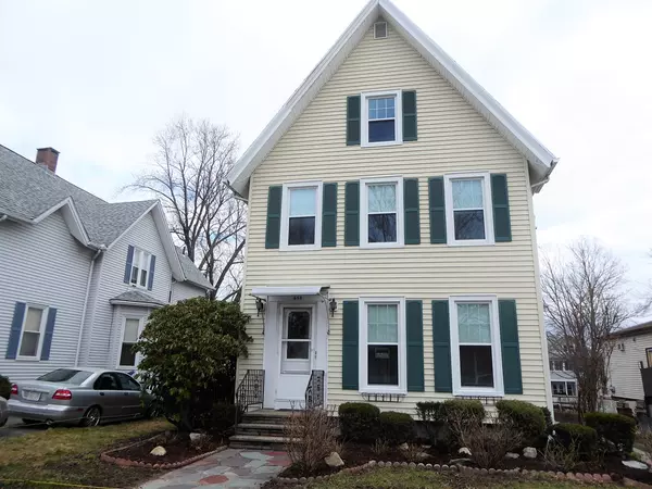 454 Pleasant Street, Holyoke, MA 01040